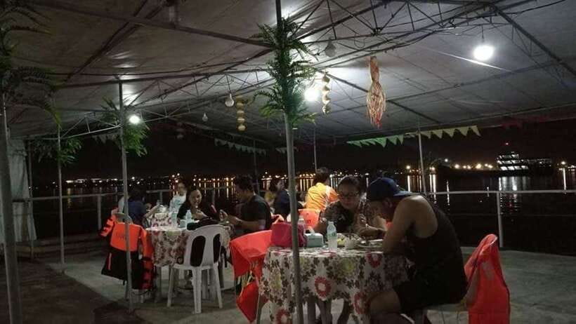 Puerto Princesa: Firefly Watching Bay Cruise with Dinner - The Guide Makes the Difference, Especially on a Night Like This