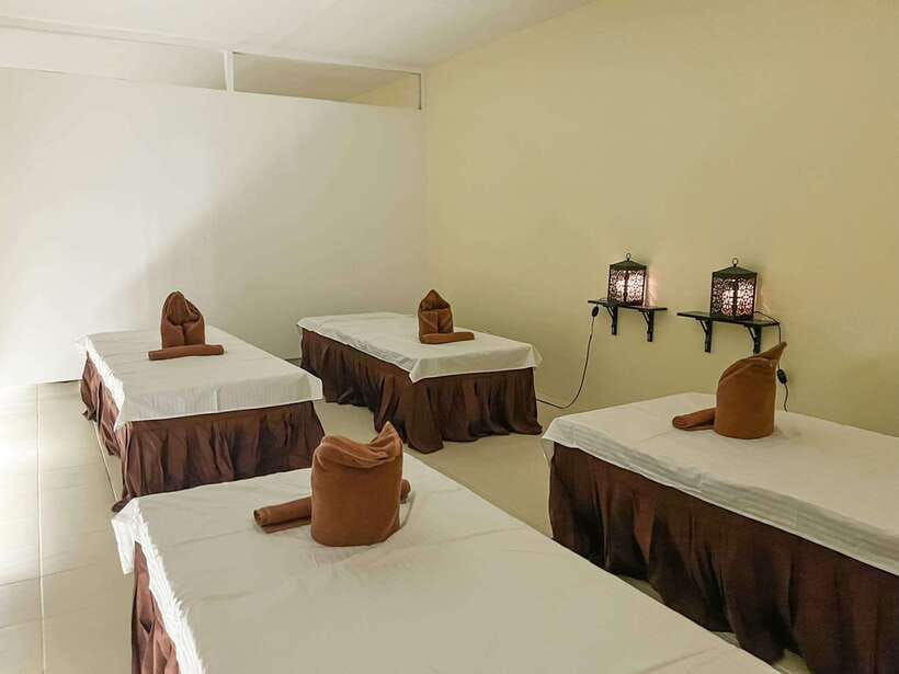 Puerto Princesa: Relaxing Massage with optional transfers - What to bring: change of clothes, shower time, and comfort