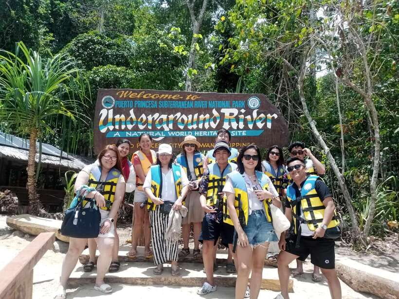 Puerto Princesa: Underground River Tour - Lunch at Sabang Wharf: choose your own, then meet on time