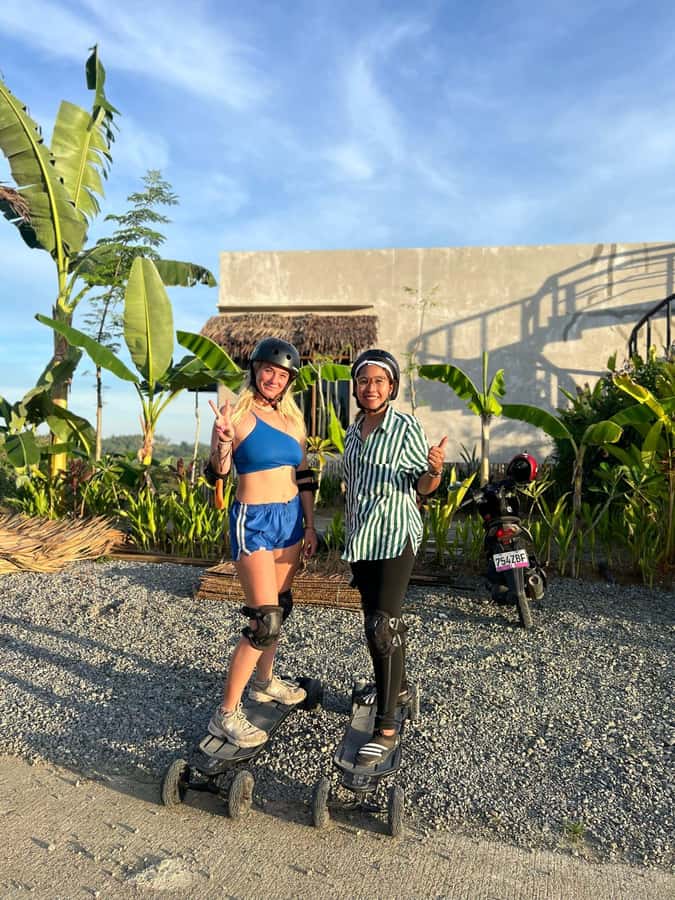 Siargao : Morning 1 Hour Guided Electric Skate Experience - Video and photos: how to actually get usable footage