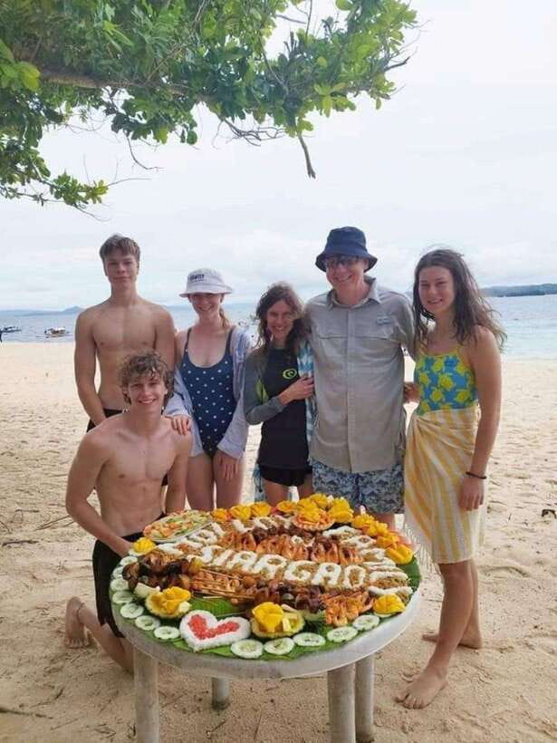 Siargao:Tri Island Hopping Naked Island, Daku, Guyam w/Lunch - How the Day Works, Start to Splash