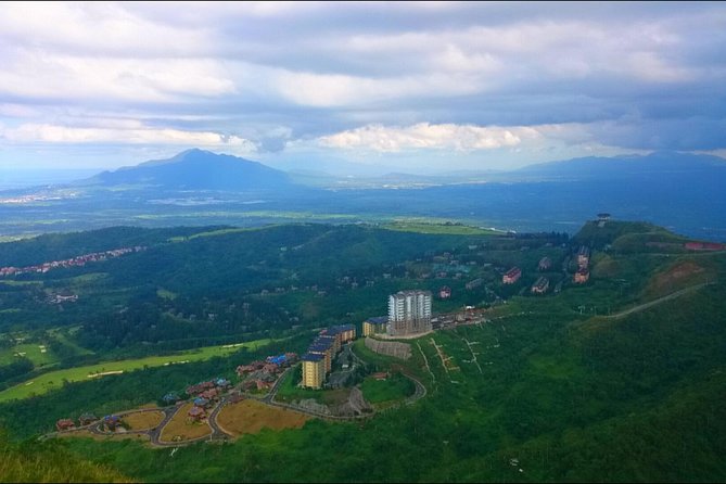 Spectacular Manila to Tagaytay: Full-Day Sightseeing Tour - Baluarte de San Diego: fort walls, angles, and the feel of Intramuros