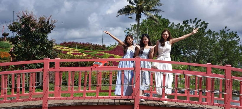 Tagaytay: Taal Volcano Tagaytay Private Tour w/Jeepney Ride - Museo Orlina: glass art that feels Filipino, not flashy