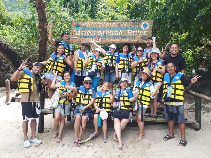 Underground River without Lunch - Getting to the cave: Bangkas, safety checks, and the motorized transfer