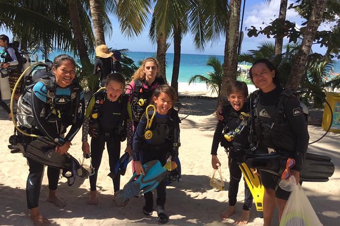 WaterColors - Discover Scuba Diving in Boracay - White Beach in Boracay: why this scuba try session works